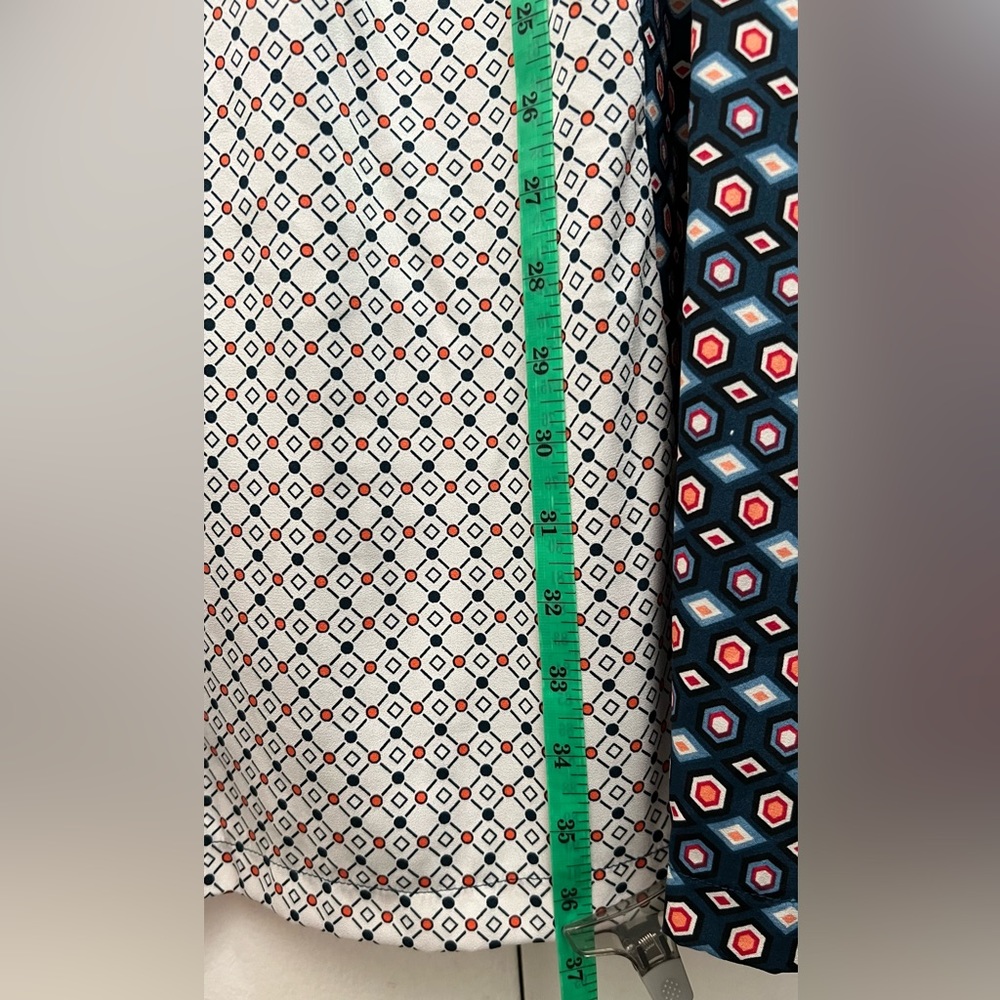 Sleeveless color-block dress - Picture 10 of 12